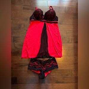 La Vie En Rose Red and Black Chemise Set
